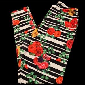 ⭐️EUC TC LEGGINGS CP DESIGNS FLORAL❗️